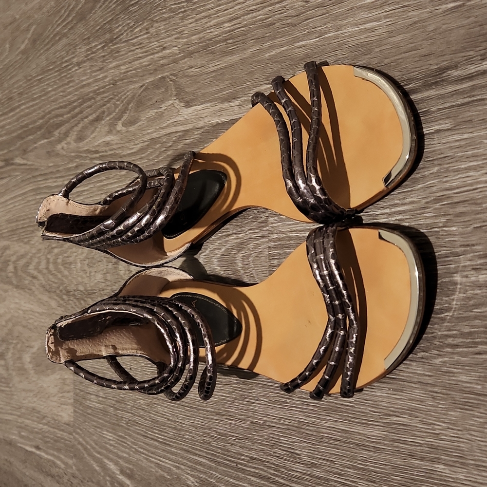 Women's sandals